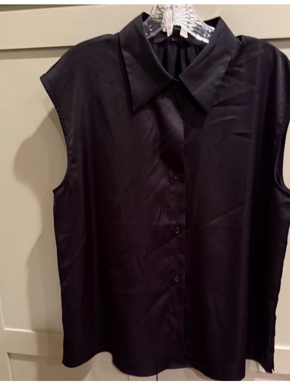 NWT Banana Republic Sleeveless Black Blouse SZ L 21" P2P - Picture 2 of 8